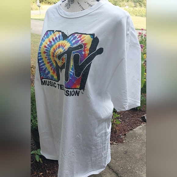 MTV WHITE TYE DYE LOGI GRAPHIC TSHIRT/L - Picture 3 of 4